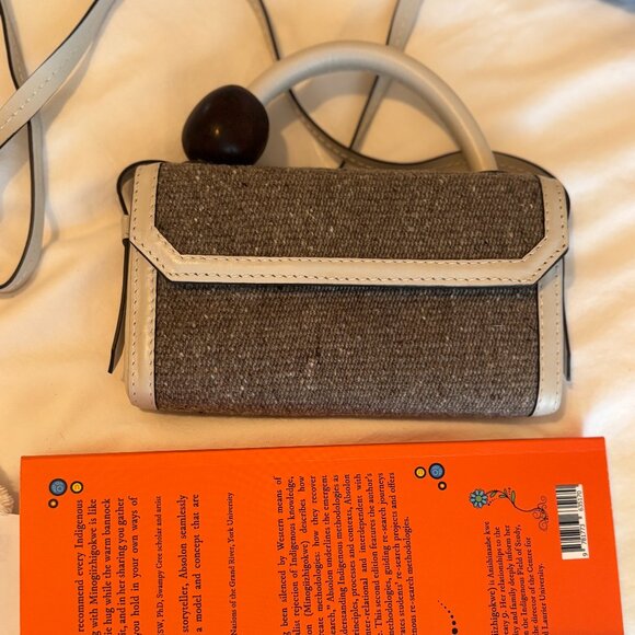 Ballen Cari x Tagua Wool Bag in Gesso Nappa Leather - Picture 2 of 9